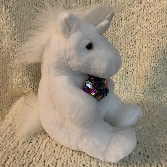 Aurora plush white unicorn with shiny multicoloured heart. - Picture 4 of 7
